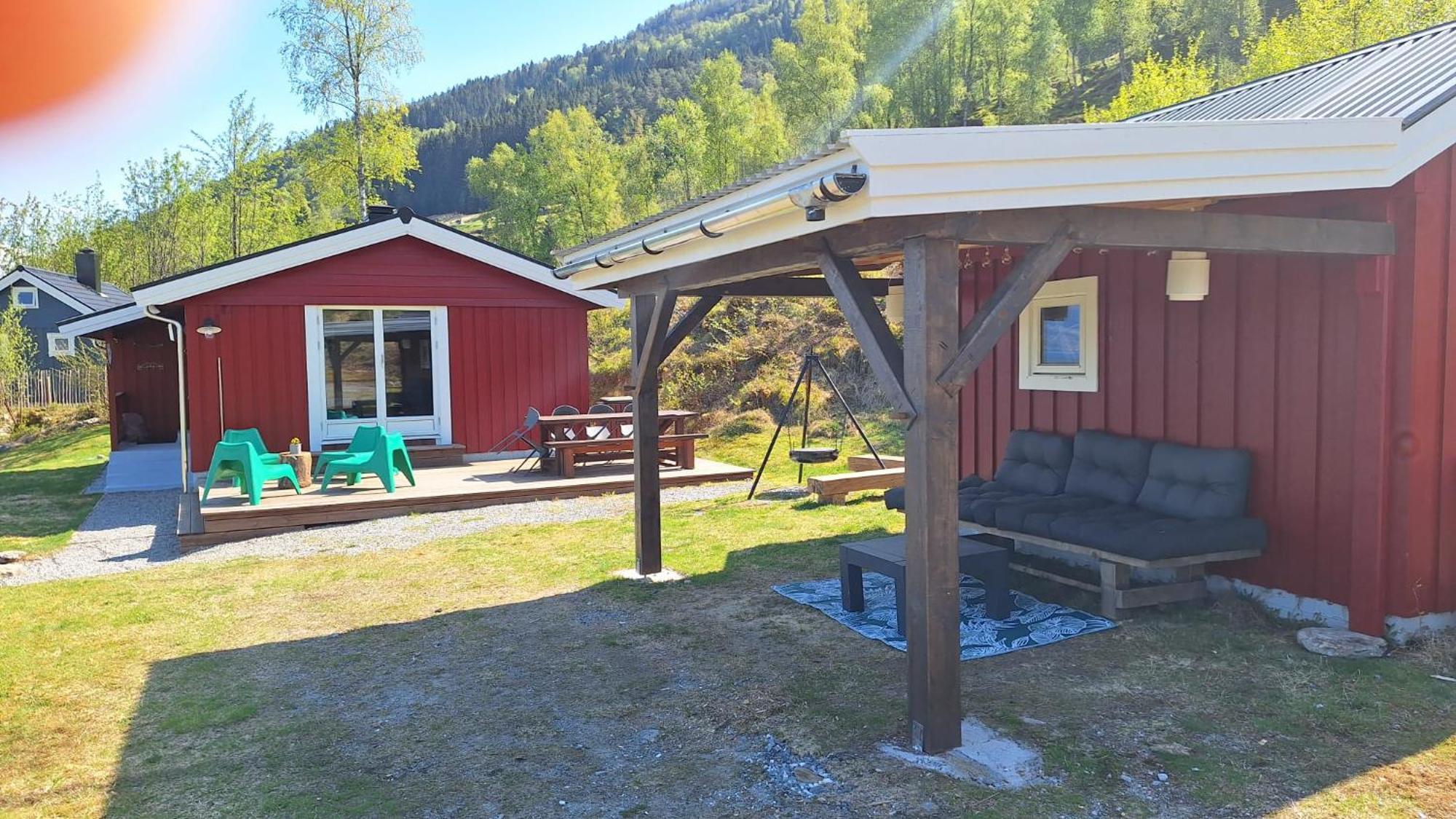 Nordfjordcabins Utvik Экстерьер фото